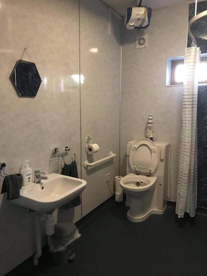 Cononbridge No 5 Newly Refurbished 4 Bedroom House מראה חיצוני תמונה