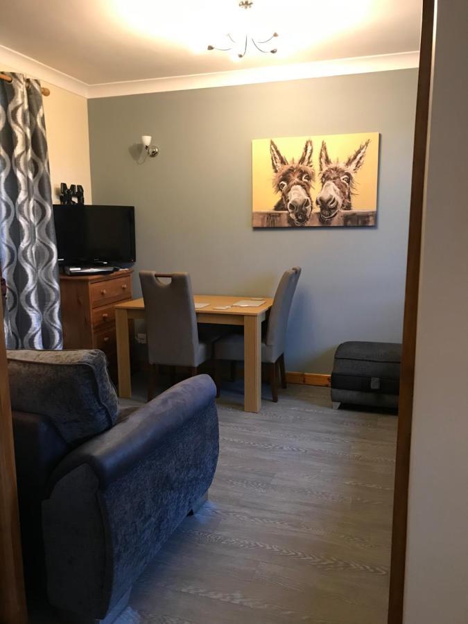 Cononbridge No 5 Newly Refurbished 4 Bedroom House מראה חיצוני תמונה
