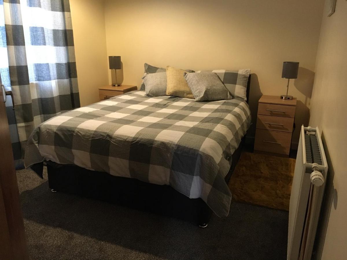 Cononbridge No 5 Newly Refurbished 4 Bedroom House מראה חיצוני תמונה