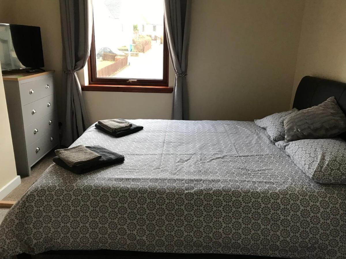 Cononbridge No 5 Newly Refurbished 4 Bedroom House מראה חיצוני תמונה