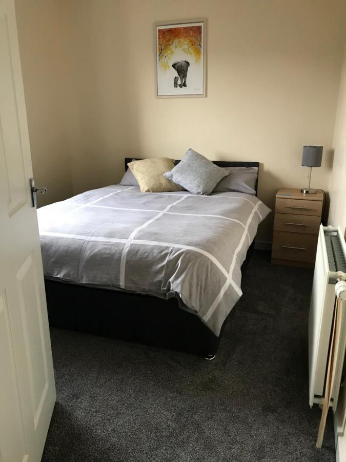 Cononbridge No 5 Newly Refurbished 4 Bedroom House מראה חיצוני תמונה